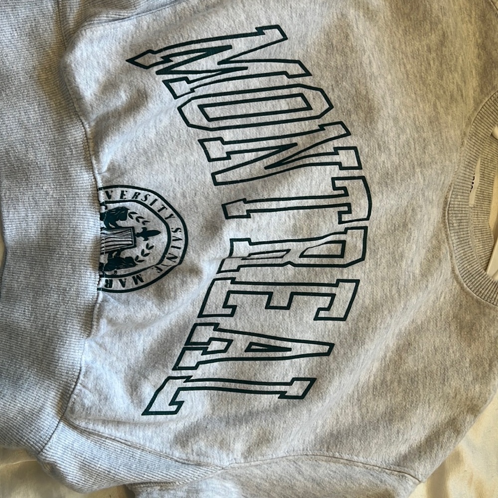Garage crewneck